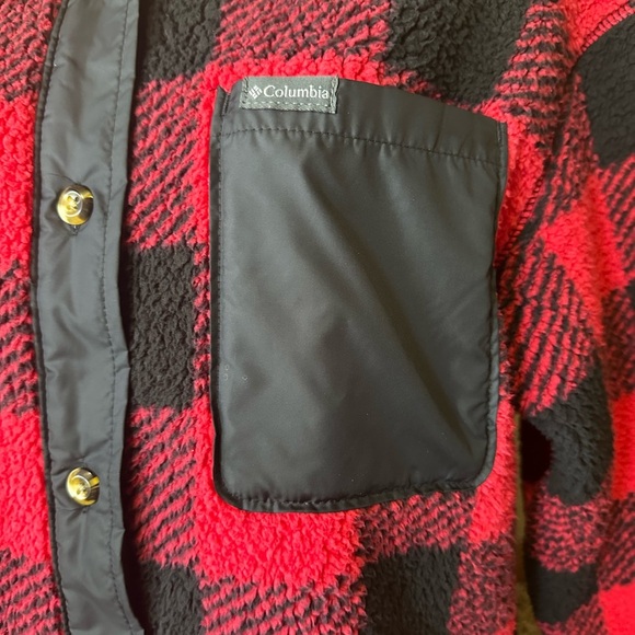 Columbia Red and Black Plaid Fleece Shirt Button Up Jacket - Picture 3 of 8